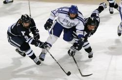 CBA季后赛决赛对决在即！休斯顿火箭演练定位球，波尔图密集防守应对的简单介绍