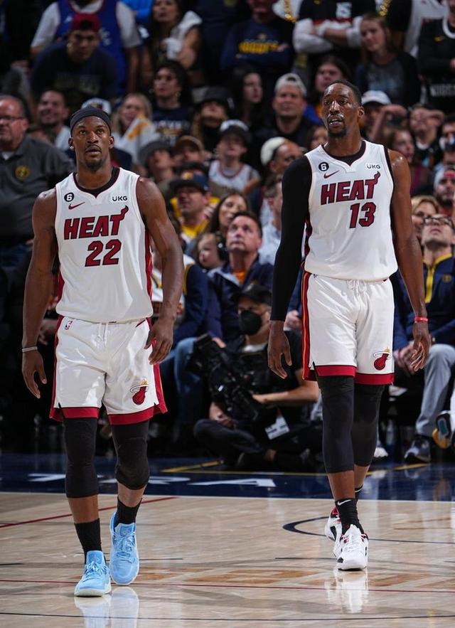  德甲决赛激情夜！库里里突外投，广东男篮鏖战迈阿密热火